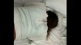1 girl 4 boys at a time 1 in moutn 2 in vagina 1 in 2 hole