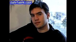 1 girl have 2 big dick in her pussy