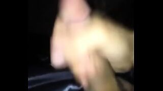 1080p un ouvrier costaud sest fait prendre en train de se branler dans un escalier
