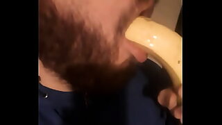 1 guy 2 lesbians