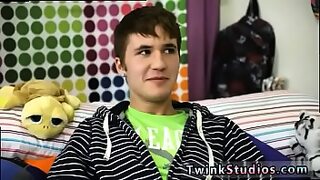 18 years small boy sex with aunty at night