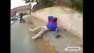 1 lobang 3 batang sampai keluar darah dari memek