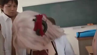 1080p un ouvrier costaud sest fait prendre en train de se branler dans un escalier