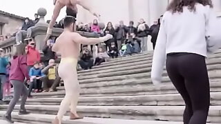 chilena mostrando tetas