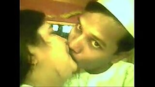 18 yar lover kissing
