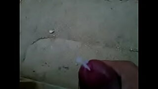 amarrada como una perra y que le den duro y fuerte