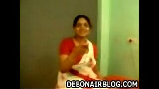 10 sec the naughty boy stripped off moms sari and fucked her hard