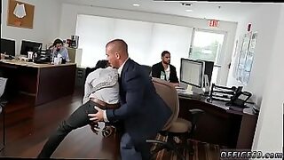 10 sec the naughty boy stripped off moms sari and fucked her hard