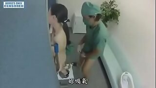 doctor falso se folla a su paciente