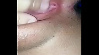 amigo dejo a su novia caliente y sola conmigo asi que nos pusimos a coger a sus espaldas siguenos en