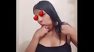 aponesa chupando rola