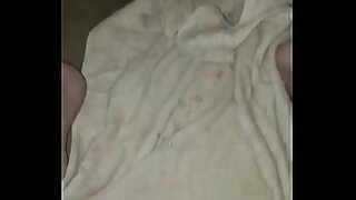 18 year old showing you how to cum just by using your hands