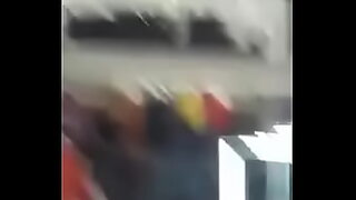 13 saal ki ladki bina kapdo me