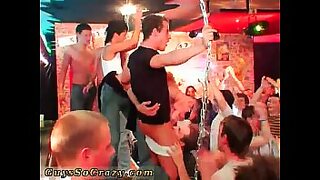 18 mom during group sex with her daughter and her friend ends with an orgasm xxx 100mb
