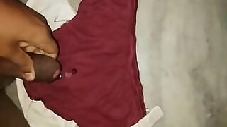 18 year old breaks the seal of the pussy with her step brothers big
