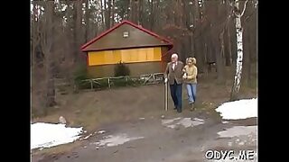 14 y