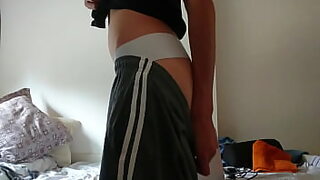 18 year old girl and 18 year old boy fucks