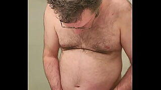18 years very small boy sex with mom