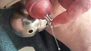 18 year old showing you how to cum just by using your hands