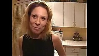 18 year teens fucck the sister 18 year hindi video