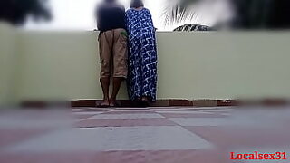 a thief enter a girl house and sexy with her