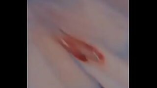 1080p un ouvrier costaud sest fait prendre en train de se branler dans un escalier