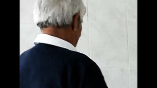 coroa tarada fudendo