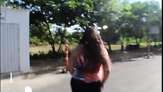 1080p un ouvrier costaud sest fait prendre en train de se branler dans un escalier