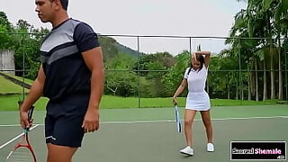 1 girl 4 boys at a time 1 in moutn 2 in vagina 1 in 2 hole