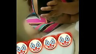 aunty clevage hidden camera
