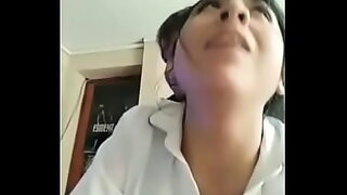 1080p un ouvrier costaud sest fait prendre en train de se branler dans un escalier