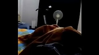adegan pak arif dan flo