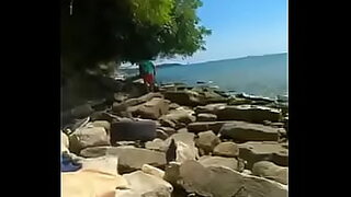 1080p un ouvrier costaud sest fait prendre en train de se branler dans un escalier