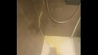 aliyah viral tkw di wc