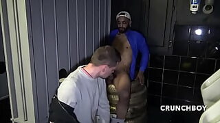 aunty bathing hidden cam