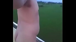 aunty showing boobs on terrace