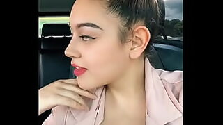 ariana grande nip slip