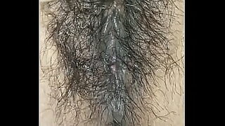 ass shaking up close to the camera