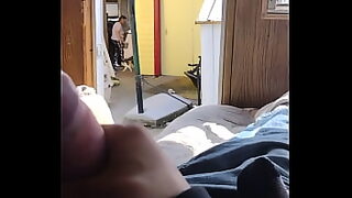 18 year old showing you how to cum just by using your hands