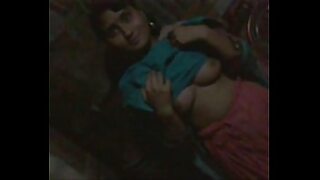 aunty bathing hidden cam
