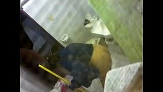 espiada mientras duerme