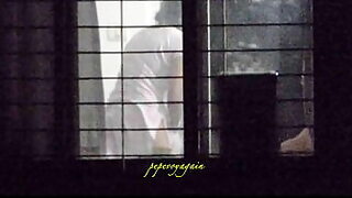 a girl remove her panti infront of classroom