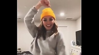 ass shaking