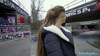 18 year old breaks the seal of the pussy with her step brothers big