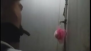 1080p un ouvrier costaud sest fait prendre en train de se branler dans un escalier
