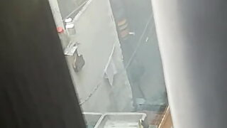 amarrada como una perra y que le den duro y fuerte