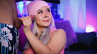 2 teens webcam