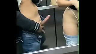 dos ninas atrapadas accidetalmente depajo de la c am c