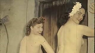 ass gaping lesbians