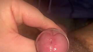 amigo dejo a su novia caliente y sola conmigo asi que nos pusimos a coger a sus espaldas siguenos en